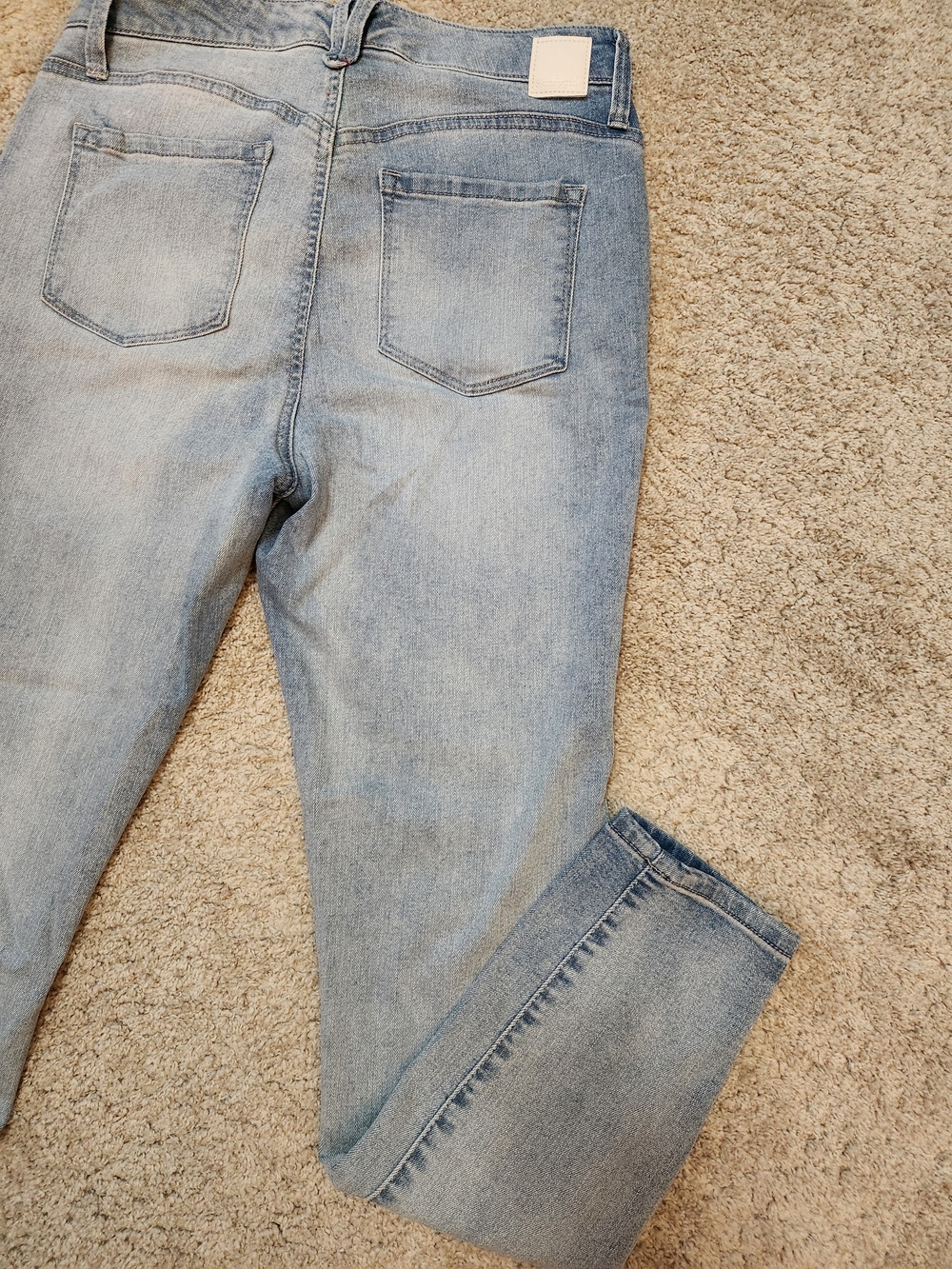 Women’s Light Blue High-Rise Skinny Jeans - Picture 9 of 12